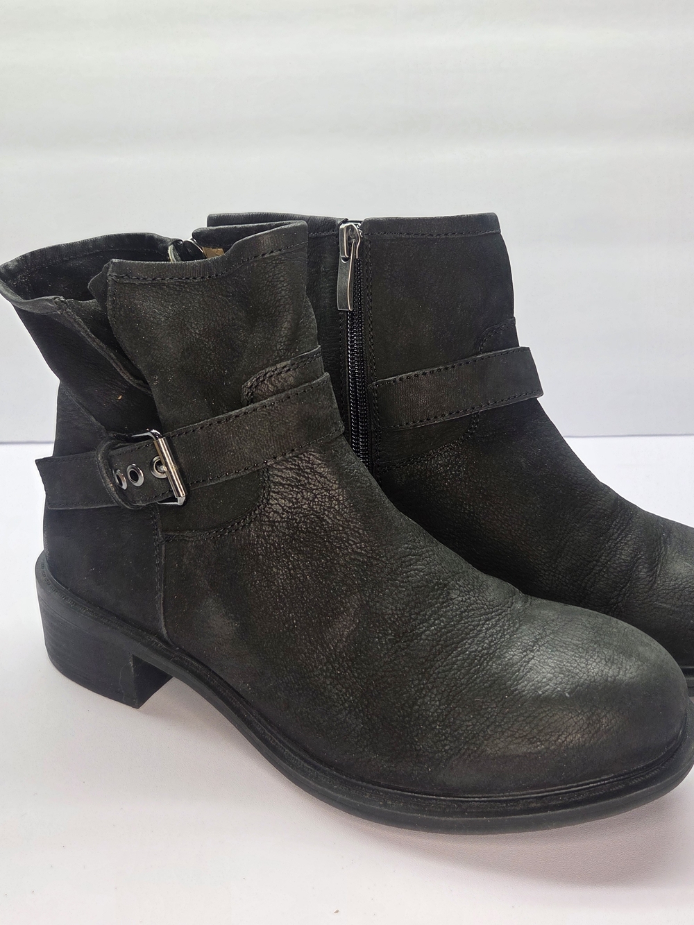 Banana Republic Black Leather Moto Ankle Boots Women’s 7.5M Buckle Zip